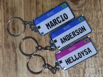 Chaveiros personalizados coloridos